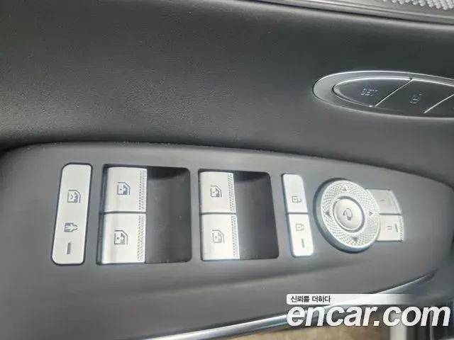 Genesis GV70 2024 — Şəkil 18/20