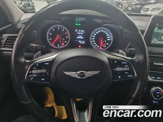 Genesis G70 2018 — Photo 15/20