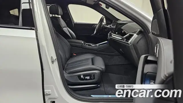 BMW X6 2025 — ფოტო 32/32