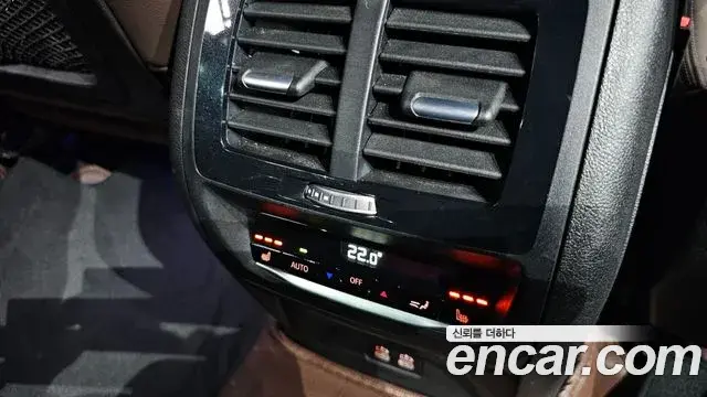 BMW X3 2021 — ფოტო 19/36