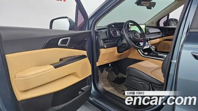 Kia Carnival 2022 — Şəkil 10/20