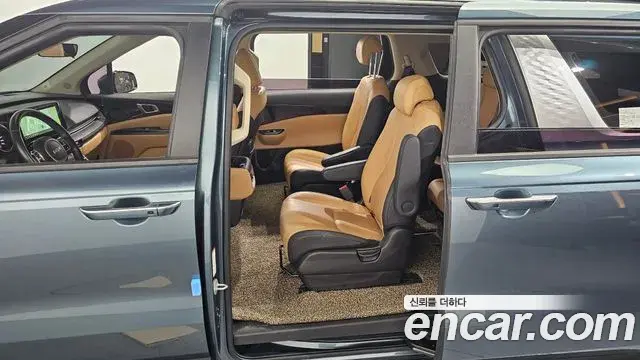 Kia Carnival 2022 — Şəkil 11/20