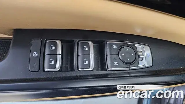 Kia Carnival 2022 — Şəkil 14/20