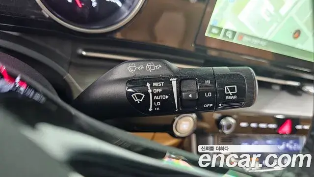 Kia Carnival 2022 — Şəkil 16/20