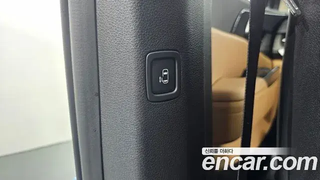 Kia Carnival 2022 — Şəkil 18/20