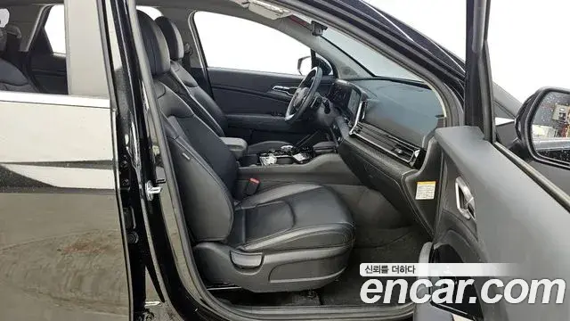 Kia Sportage 2023 — Şəkil 25/37