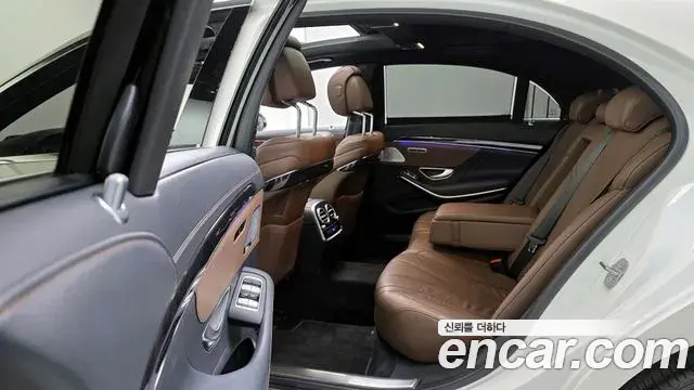 Mercedes-Benz S-Class 2019 — Photo 28/30