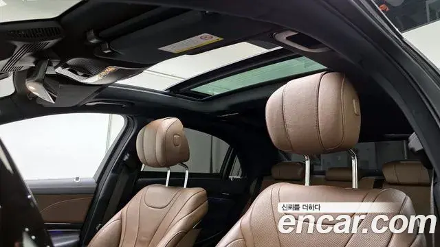Mercedes-Benz S-Class 2019 — Photo 18/30