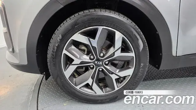 Kia Sportage The Bold 2018 — Фото 5/20