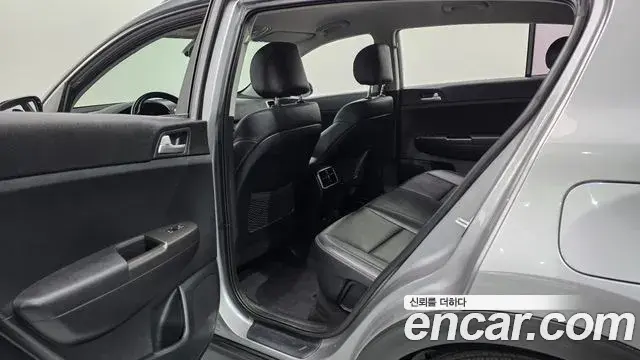 Kia Sportage The Bold 2018 — Фото 12/20