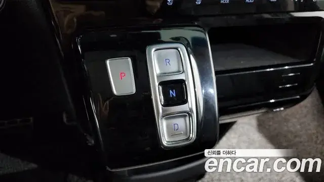 Hyundai Staria 2021 — Фото 9/20