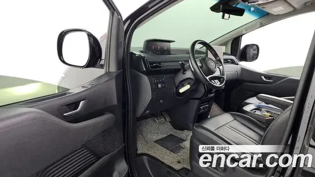 Hyundai Staria 2021 — Фото 10/20