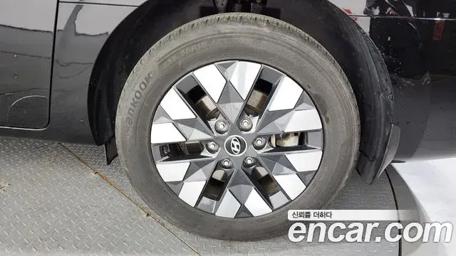Hyundai Staria 2021 — Şəkil 3/32