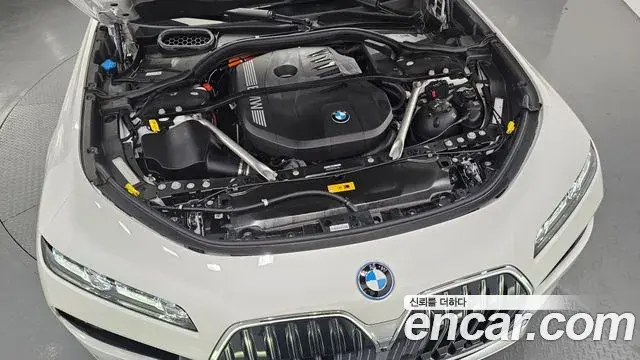 BMW 7 Series 2023 — ფოტო 2/15