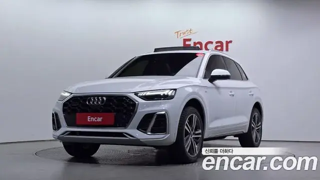 Audi Q5 2021 — Фото 1/20
