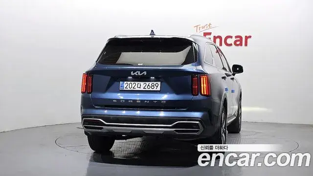 Kia Sorento 2022 — Фото 4/20