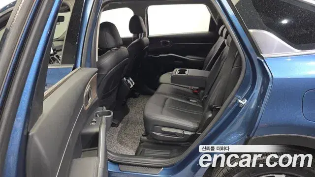 Kia Sorento 2022 — Фото 12/20