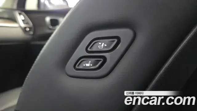 Kia Sorento 2022 — Фото 19/20