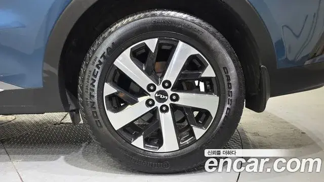 Kia Sorento 2022 — Photo 8/31