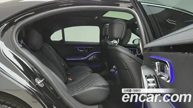 Mercedes-Benz S-Class 2025 — Фото 9/17