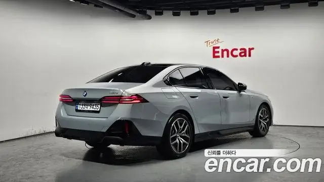 BMW 5 Series 2024 — Photo 20/20