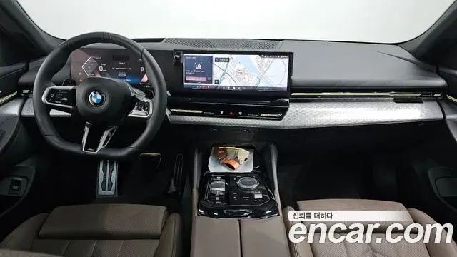 BMW 5 Series 2024 — Photo 15/20