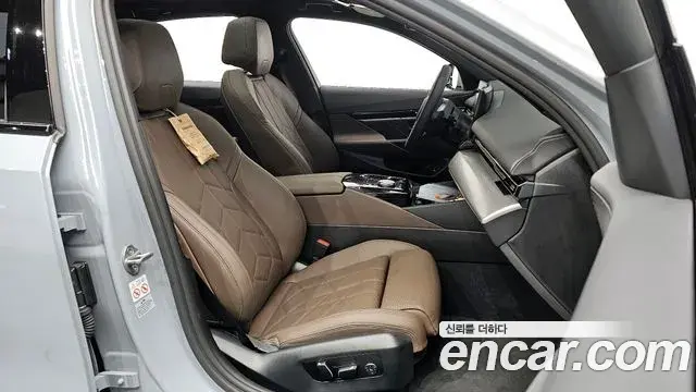 BMW 5 Series 2024 — Photo 6/20