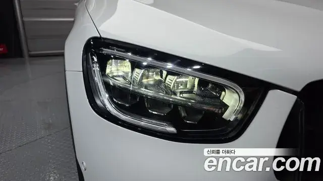 Mercedes-Benz GLC-Class 2022 — Photo 25/33