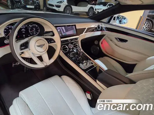 Bentley Continental GT 2023 — Şəkil 18/20