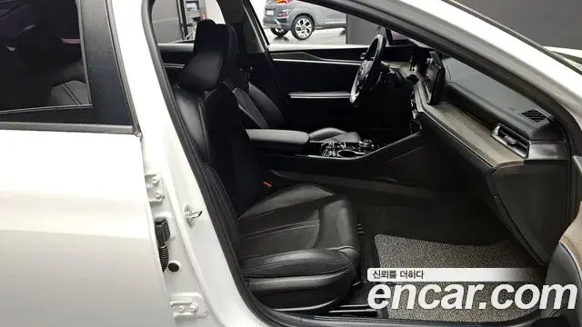 Kia K5 2020 — Photo 6/20