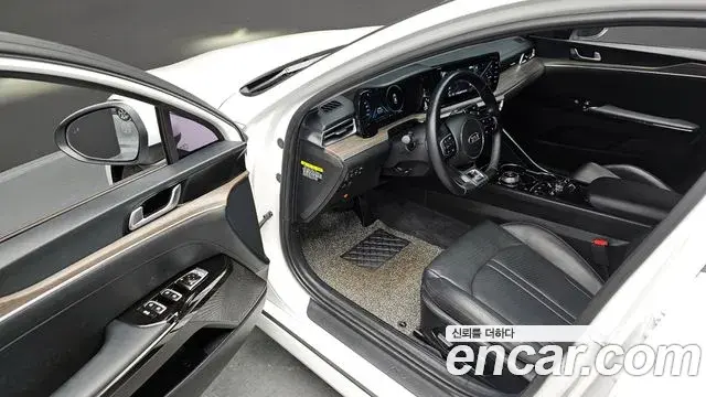 Kia K5 2020 — Photo 18/20