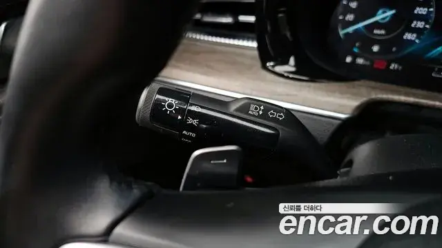 Kia K5 2020 — Photo 8/20