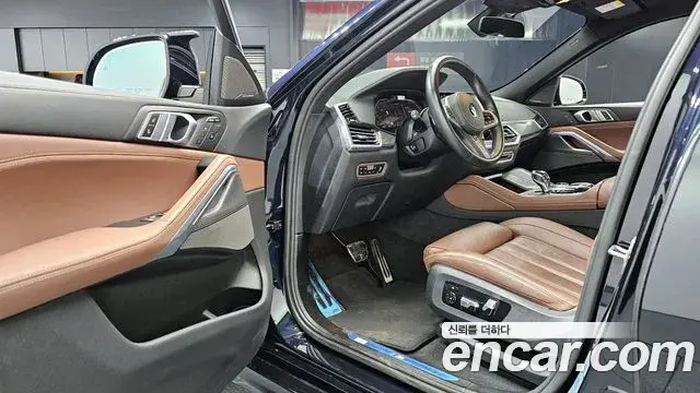 BMW X6 2020 — Фото 10/20