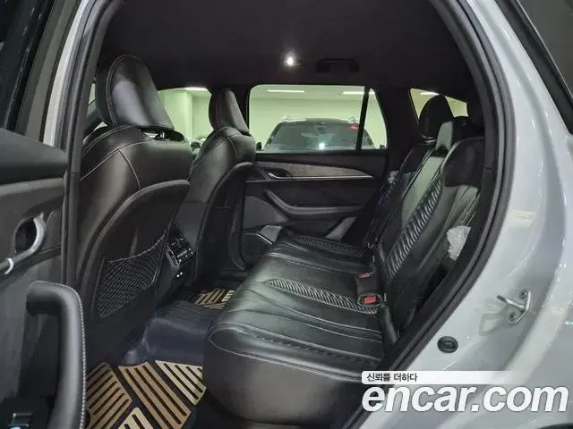 Renault Samsung Grand Koleos 2024 — Photo 17/20