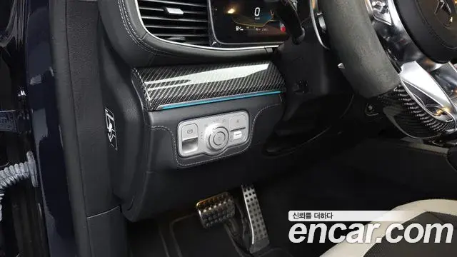 Mercedes-Benz GLE-Class 2021 — ფოტო 15/41