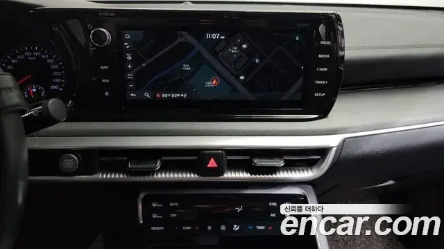 Kia K5 2021 — Şəkil 5/35
