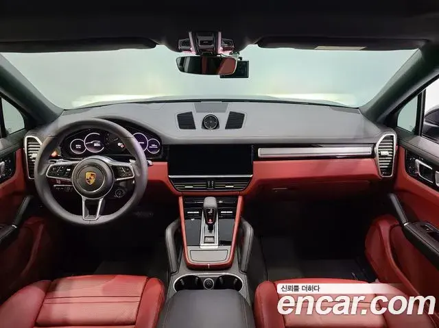 Porsche Cayenne 2023 — Photo 9/20