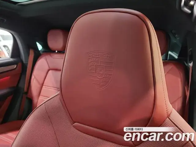 Porsche Cayenne 2023 — Photo 4/20