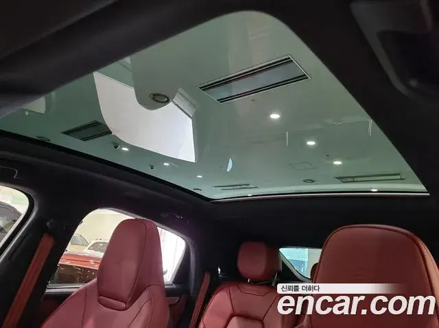 Porsche Cayenne 2023 — Photo 10/20