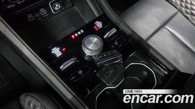 Jeep Grand Cherokee 2023 — Photo 18/32