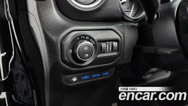 Jeep Wrangler 2022 — Photo 11/36