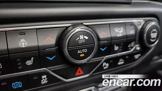 Jeep Wrangler 2022 — Photo 13/36
