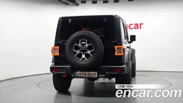 Jeep Wrangler 2022 — ფოტო 4/20