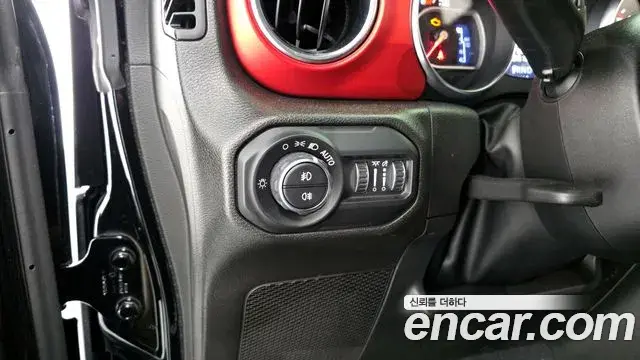 Jeep Wrangler 2022 — ფოტო 11/20