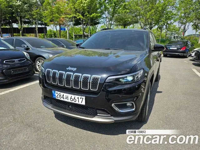 Jeep Cherokee 2022 — ფოტო 5/20