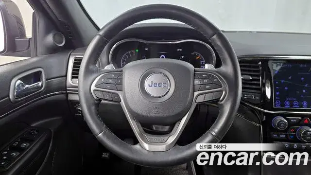 Jeep Grand Cherokee 2019 — Şəkil 4/32