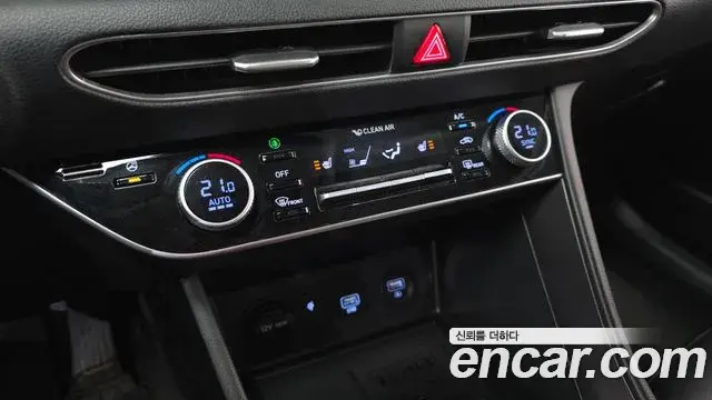 Hyundai Sonata Hybrid 2022 — ფოტო 13/20
