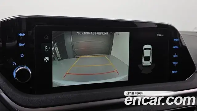 Hyundai Sonata Hybrid 2022 — ფოტო 17/20