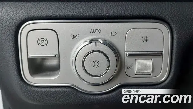 Mercedes-Benz GLE-Class 2023 — Photo 4/20