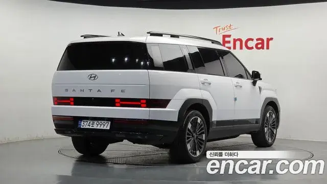 Hyundai Santa Fe 2025 — Photo 1/20
